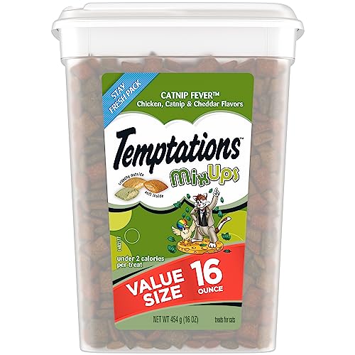 TEMPTATIONS MIXUPS Crunchy and Soft Cat Treats Catnip Fever Flavor, 16 oz. Tub