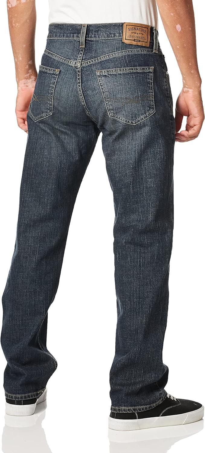 Signature by Levi Strauss & Co. Gold Men's Relaxed Fit Flex Jeans