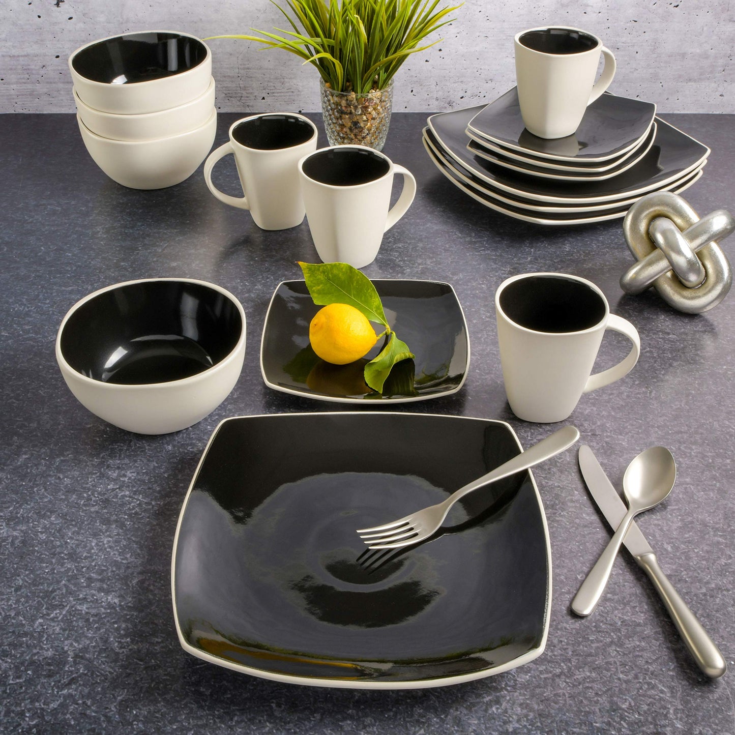 Gibson Soho Lounge Dinnerware Set, Service for 4 (16pcs), Matte Black