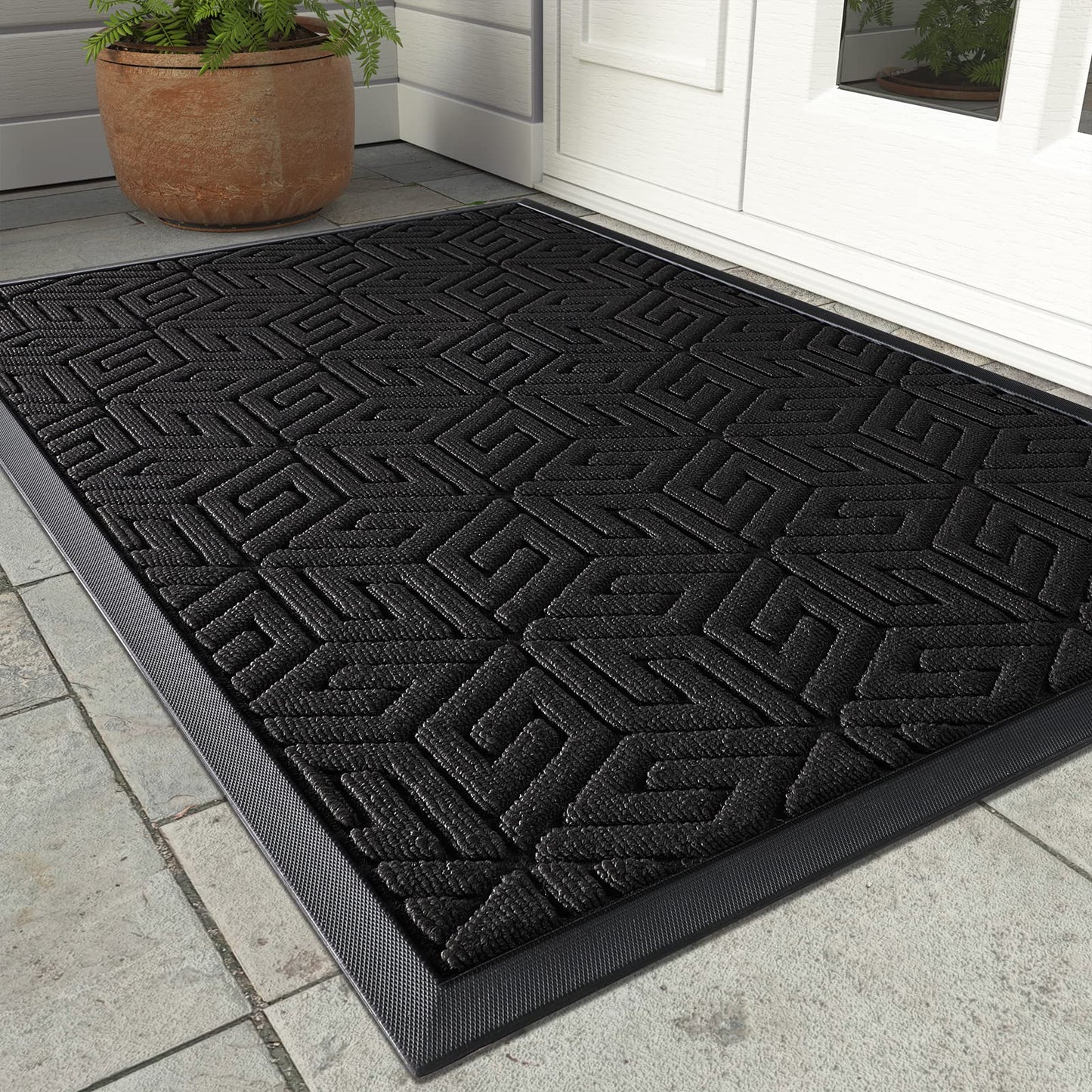 Yimobra Sturdy Front Entrance Door Mat, Heavy Duty Outdoor Indoor Doormat Entryway Floor Mat, Non Slip Rubber Backing, Easy Clean Shoe Scraper, Waterproof, Patio, Lawn, 17x29.5 Inch, Black