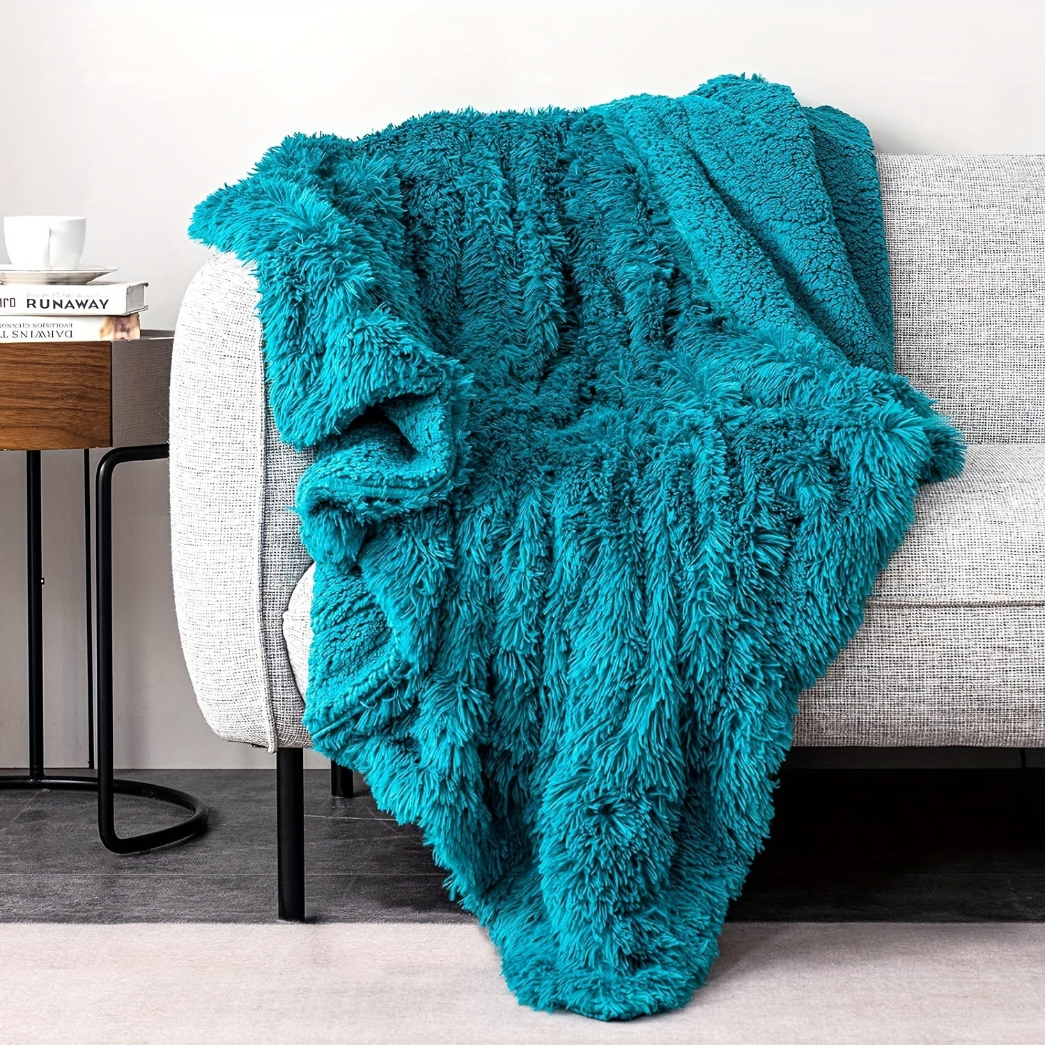 1pcs Faux Fur Throw Blankets  UltraSoft Luxurious Fuzzy Plush and Cozy Sherpa Blankets  Generous 60x80 Inches Perfect for Sofa Couch and Bed Decor Single Piece with Long Lush Hair for a Real FurLike Experience